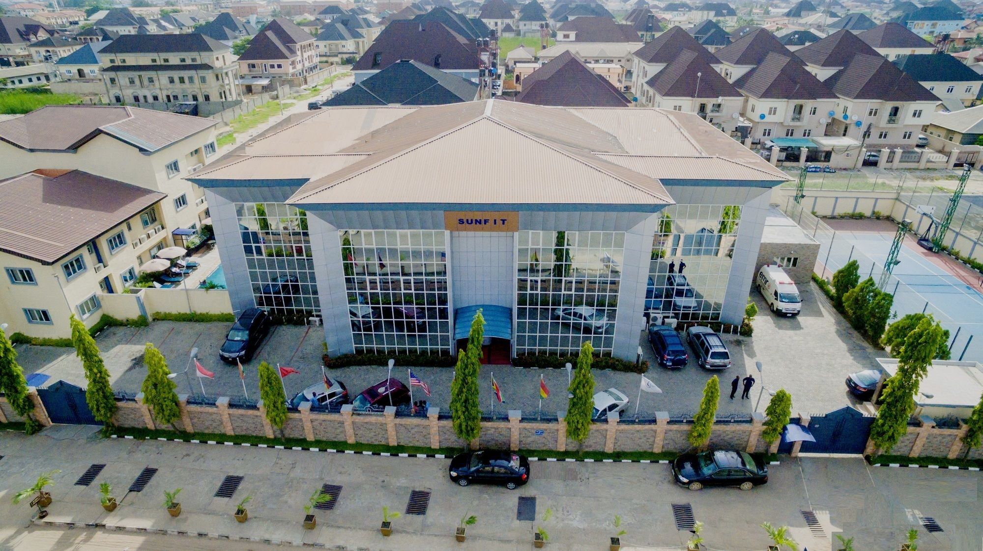 Sunfit - Fitness, Spa, Accommodation Aliayabiagba Exteriör bild